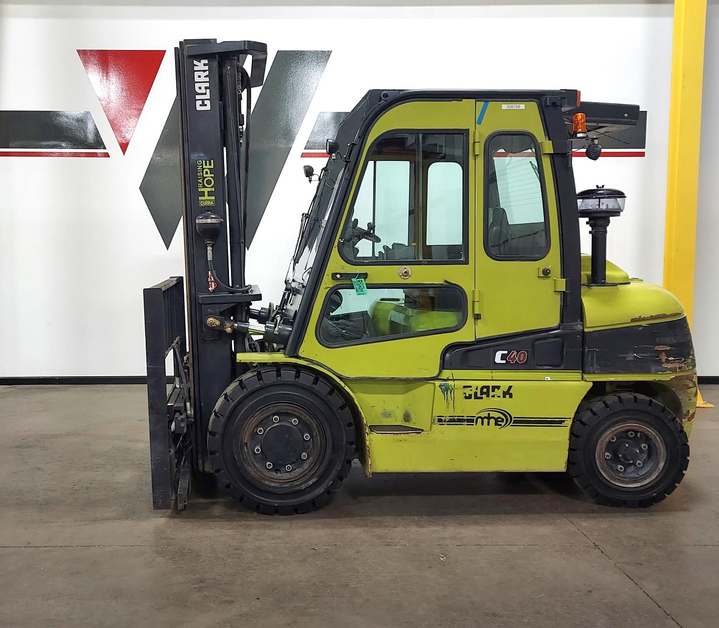 Clark - C40.