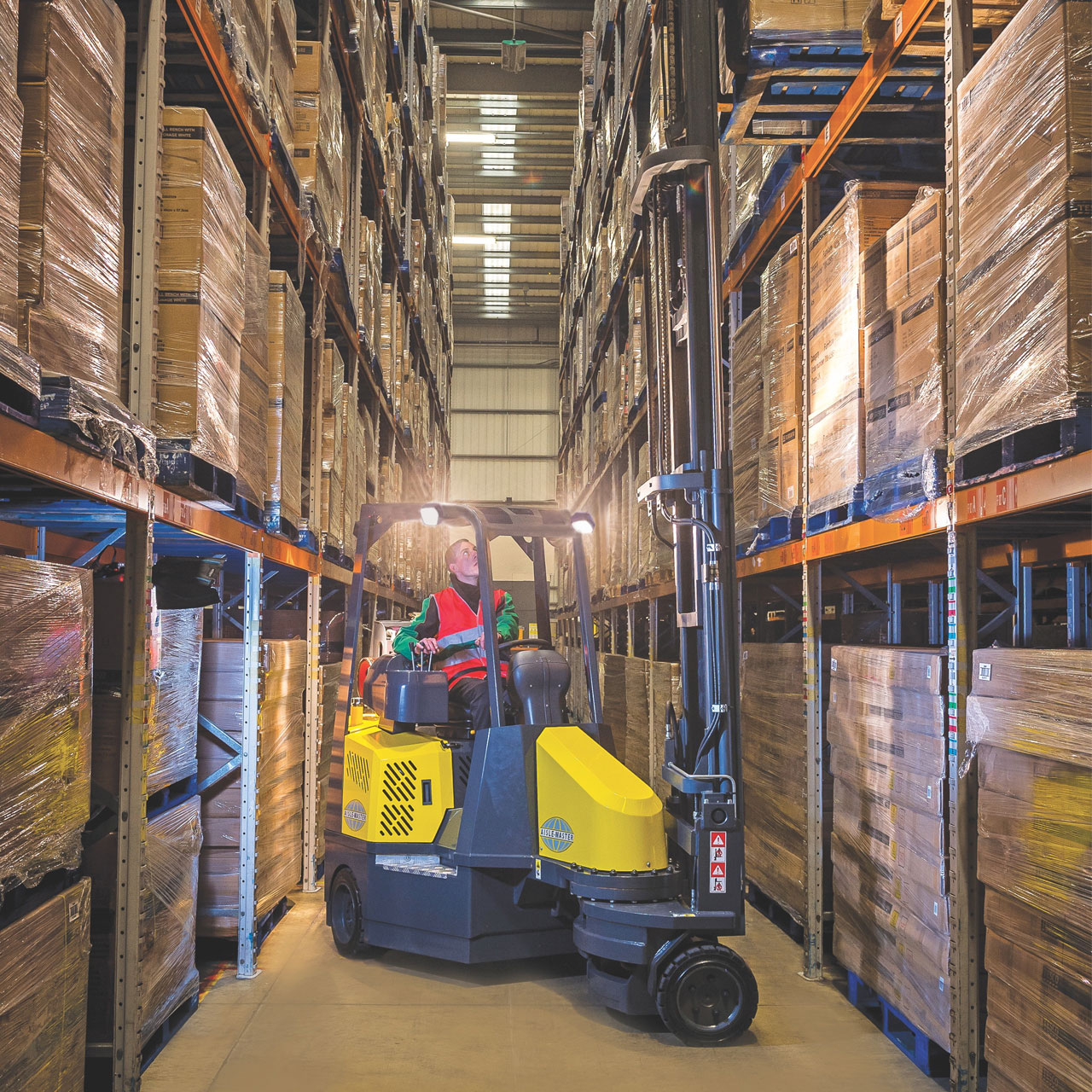 Aisle-Master - LPG Articulated Forklifts - Image 3
