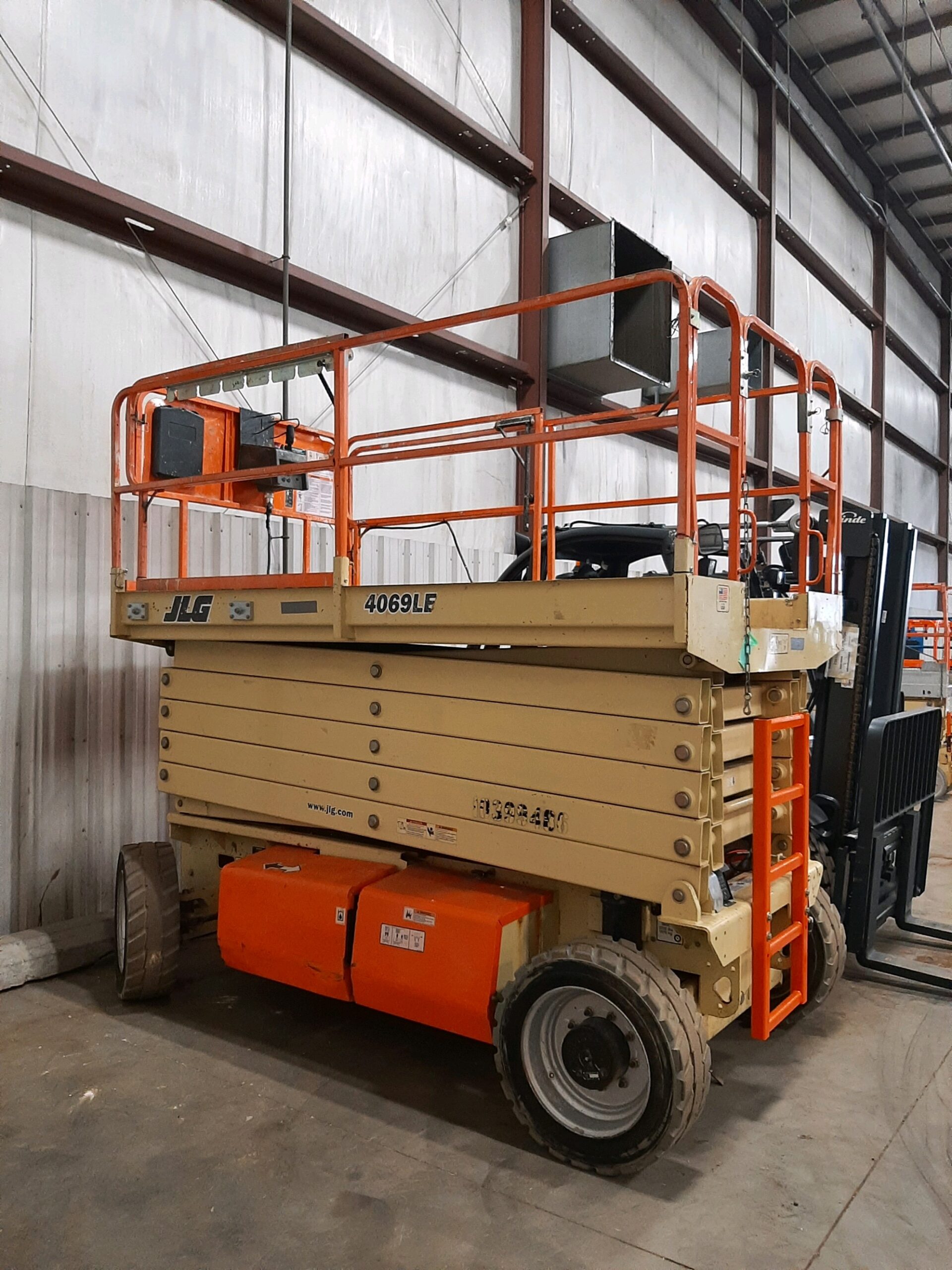 JLG - 4069LE