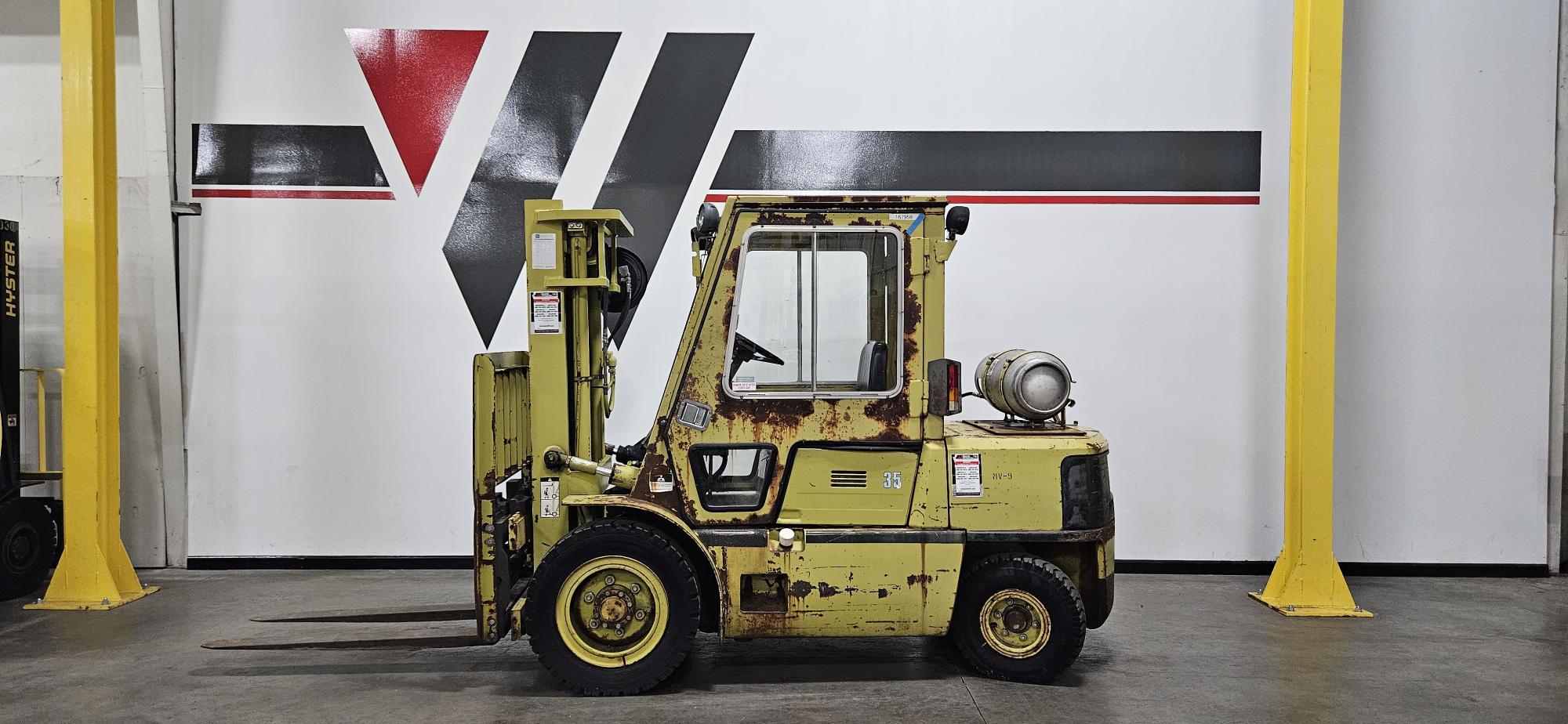 Mitsubishi - FG35A