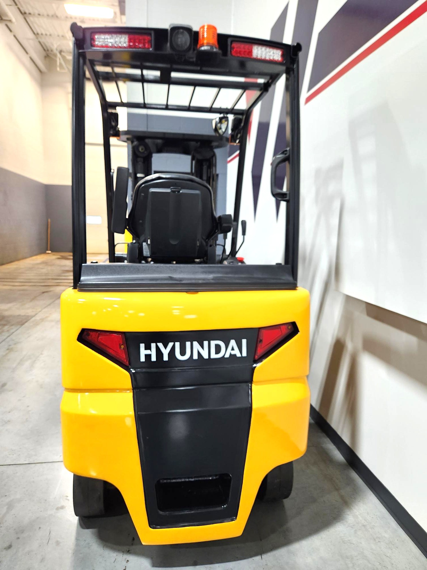 Hyundai - 25BC-9 - Image 2